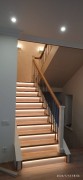 Деревянная лестница с подсветкой, создали и установили в дом