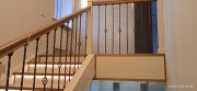 Деревянная лестница с подсветкой, создали и установили в дом