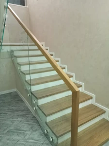 Деревянная лестница Деревянная лестница